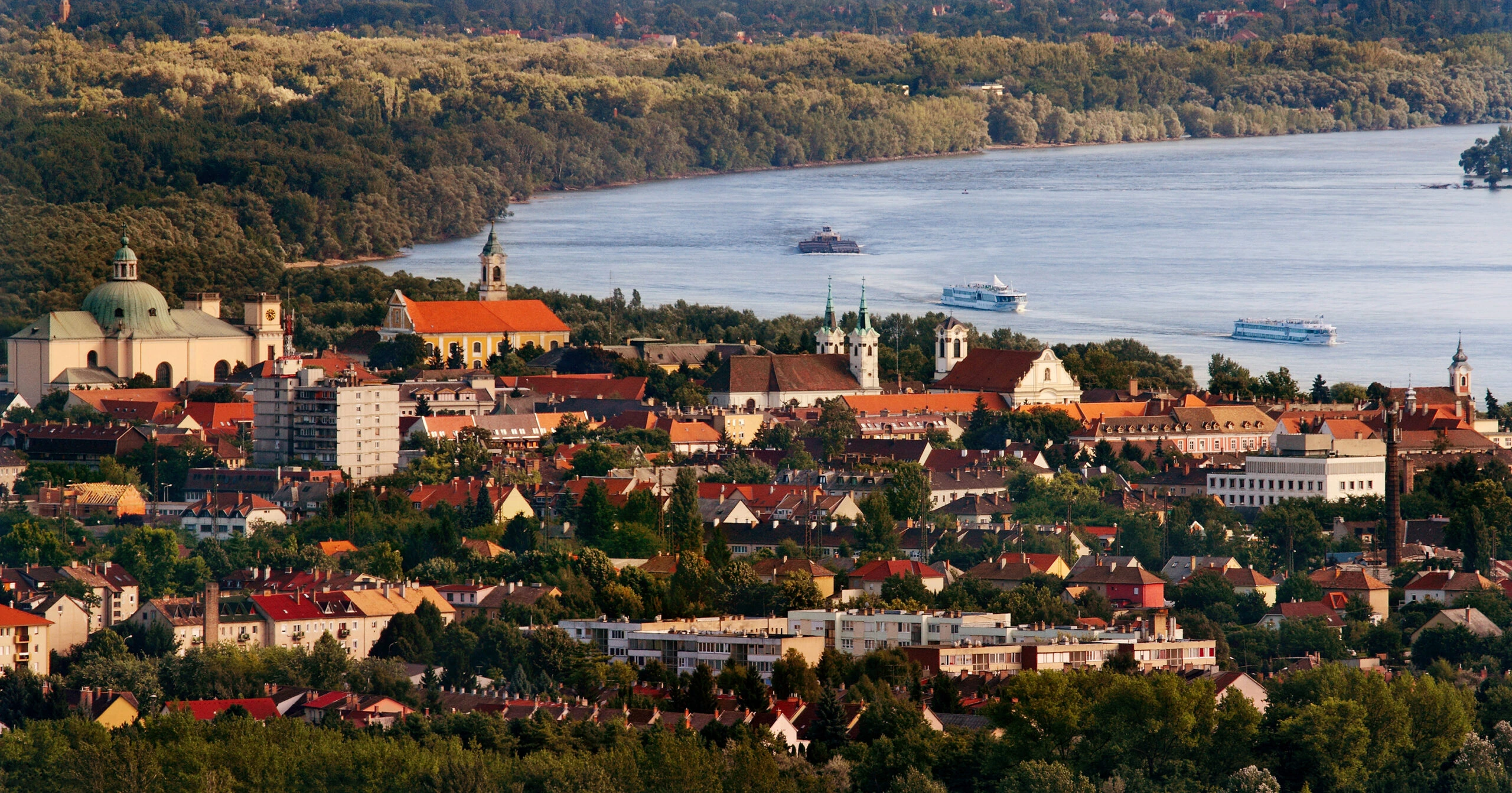 Váci tájkép, eladó lakások